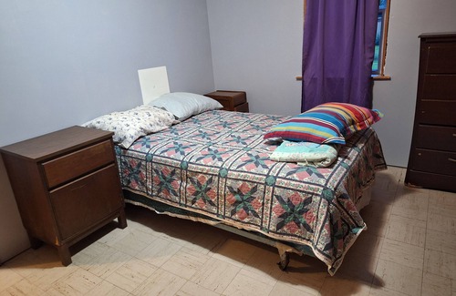 Ellington House | Cozy 2-bedroom house in nice Ellington with WiFi, AC