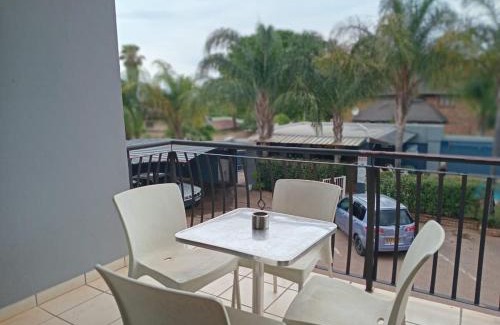 Schoemansville Apartment | Cozy 2-Bedroom Retreat in Hartbeespoort