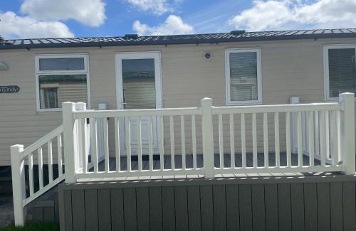Aberystwyth House | Cozy 2 Bedroom Static Caravan in Clarach Bay , Aberystwyth