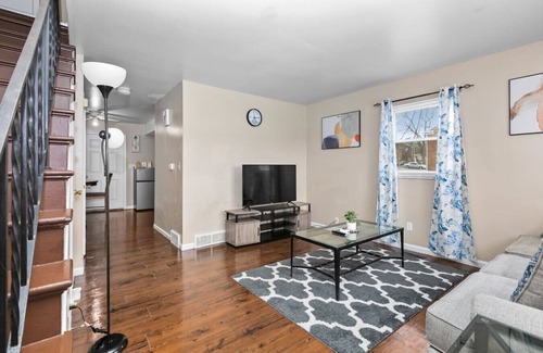 Dayton Apartment | Cozy 2-Bedroom Unit on Otterbein
