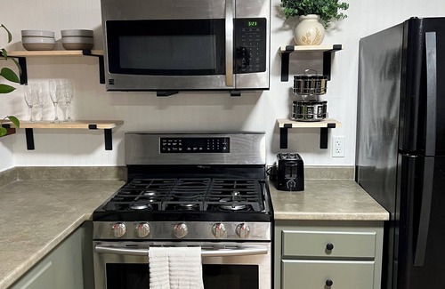 South Burlington Apartment | Cozy 2-bedroom apartment close to UVM