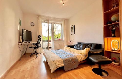 Duesseltal Apartment | Cozy 2-room-Apartment on Zoo Park in District 2