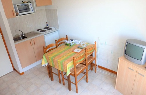 Station de Drouzin le Mont Apartment | Cozy 2-Room Apartment with Terrace, Mountain Views, and Parking in Le Biot
