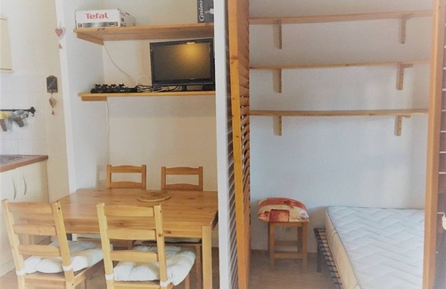 Arc-2000 Apartment | Cozy 2-Room Apartment · Central Location · Balcony · Near Slopes · Arc 2000