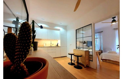 Palos de la Frontera Apartment | COZY 2 ROOMS APARTMENT CLOSE TO ATOCHA RENFE