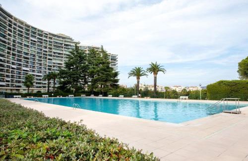 Mandelieu-La-Napoule Apartment | Cozy 2-rooms apartment in yacht port Cannes Marina
