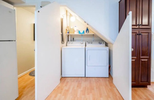 Clifton Condo | Cozy 2B/1.5BA condo in desirable Crescent Hill