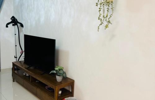 Gelang Patah Apartment | Cozy 2B1R 4pax Condo Forest City 1G-606