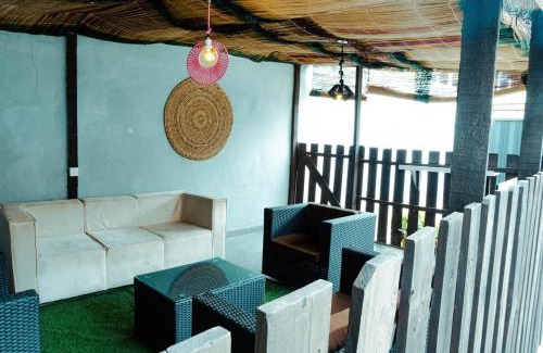 Lagos Apartment | Cozy 2Bed with Mini Pool & Outdoor Lounge in Lagos