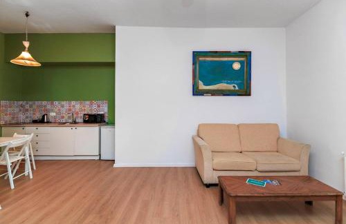 Sololaki Apartment | Cozy 2BR Apt in Sololaki Tbilisi - By Wehost