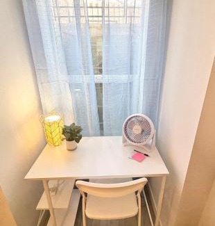 Vancouver House | Cozy 2BR - Backyard Fun and Dog Friendly - sleeps 6