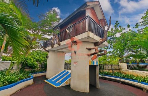 Jatinegara Apartment | Cozy 2BR Bassura Apt pool WI-FI Netflix
