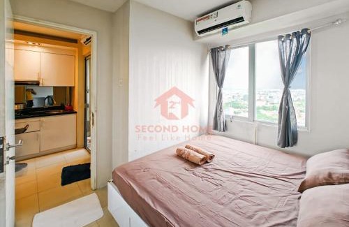 Jatinegara Apartment | Cozy 2BR Bassura Apt pool WI-FI Netflix
