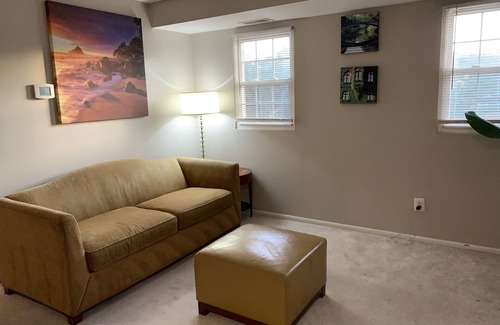 Reisterstown Condo | Cozy 2BR Condo