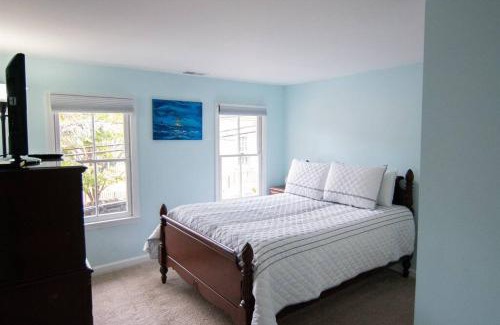Historic District House | Cozy 2br home w/parking in downtown Annapolis
