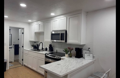 Texas Gulf Coast House | Cozy 2BR Near Downtown & Border
