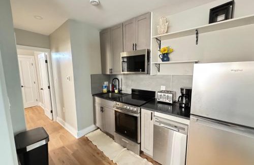 Northeast Apartment | Cozy 2BR Updated Condo in DC