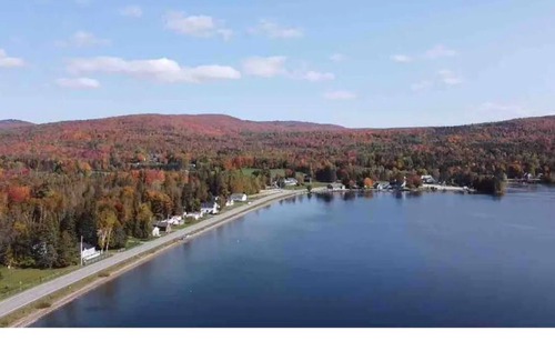 Morgan Ski Chalet | Cozy 3-4 bedroom with steam shower