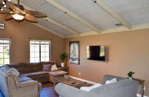 Coarsegold Cabin | Cozy 3 Acre Priv. Cabin -Yosemite/Bass Lake/Casino