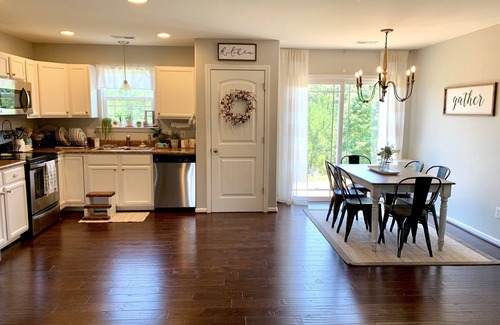 Seneca House | Cozy 3 bed/2bath home near Clemson