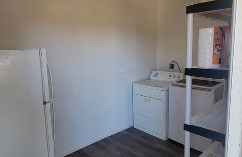 Bullhead City House | Cozy 3-bed home Pet friendly near Beaches on the River and close to Shopping!