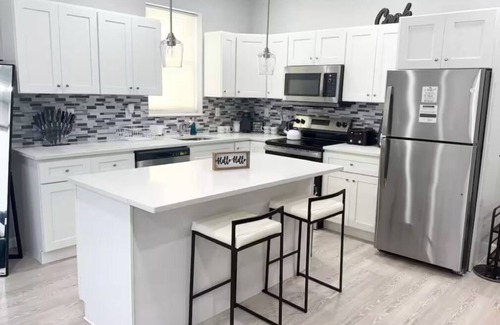 Paterson Apartment | Cozy 3-bedroom apartment in lovely Paterson with AC, WiFi