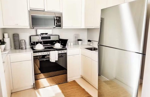 West Freemason Apartment | Cozy 3-bedroom apt in downtown Norfolk w/patio.