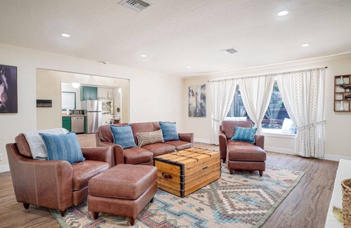 Mount Laguna Cabin | Cozy 3-bedroom cabin in Mount Laguna, Sunrise Highway, Visit Julian, San Diego,
