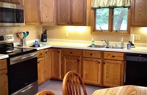 New Lisbon Cabin | Cozy 3-bedroom cabin with private dock and direct access to Castle Rock Lake.