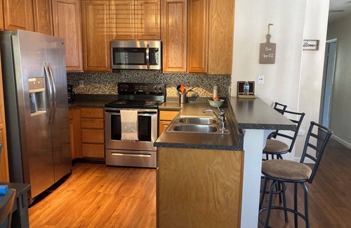 Chula Vista Condo | Cozy 3-bedroom condo with AC, WiFi, Fireplace, on site parking in Chula Vista