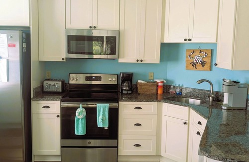 Ocean Pines Condo | Cozy 3-bedroom condo with WiFi, fitness room in fantastic Berlin