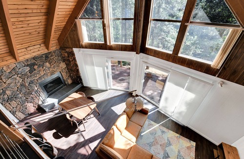 Glencoe Cabin | Cozy 3 Bedroom Getaway Mountain A-Frame Cabin