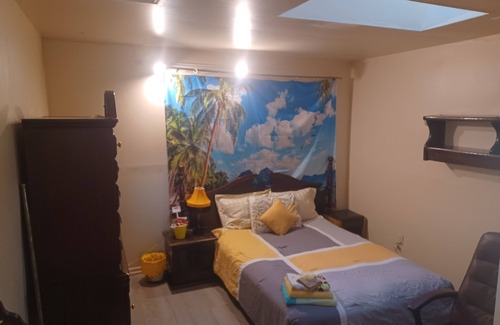Lomita Cabin | Cozy 3-bedroom hand crafted cabin in charming Lomita WiFi fully fenced yard