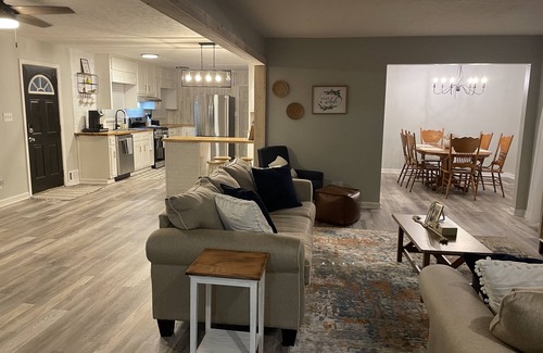 Stockbridge House | Cozy 3 bedroom home just 30 minutes south of Atlanta! (Pet-Friendly!)