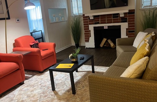 Dayton House | Cozy 3-bedroom house in tranquil Dayton with WiFi, AC