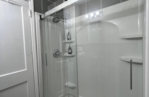 Dayton House | Cozy 3-bedroom house in tranquil Dayton with WiFi, AC