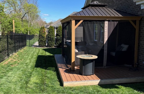 Buechel House | Cozy 3-bedroom house in charming Louisville with a tropical feel