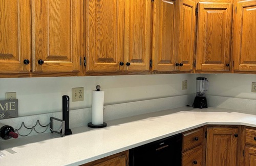 Manchester House | Cozy 3-bedroom house in gorgeous Manchester with WiFi, AC
