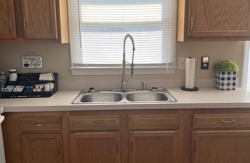Bardstown House | Cozy 3 bedroom in country , close to town