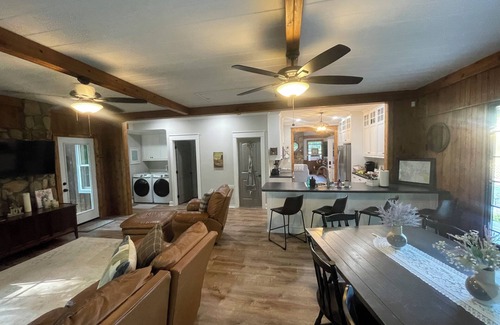 Fair Play House | Cozy 3-bedroom Lake Hartwell nClose to Clemson & Green Pond Landing