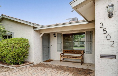 Pointe Scottsdale House | Cozy 3 bedroom, steps from Old-Town (sleeps 6)!