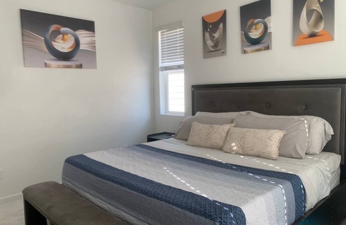 Commerce City House | Cozy 3-bedroom townhome in Commerce City, Co, near DIA, 18-min to downtown.