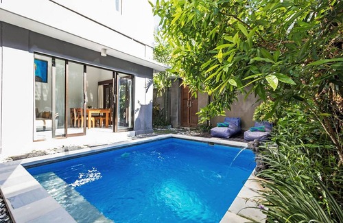 Nakula Villa | Cozy 3 bedroom Villa close to double six beach