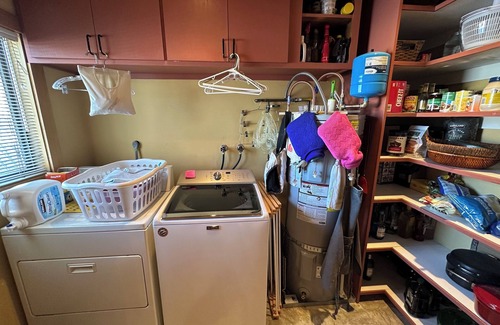 Bellevue House | Cozy 3-bedroom winter getaway in Bellevue