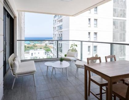 Nahariya Apartment | Cozy 3 BR apartment on the beach