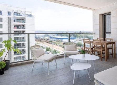 Nahariya Apartment | Cozy 3 BR apartment on the beach