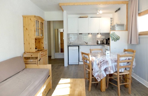Le Lavachet Apartment | Cozy 3-Room Apt with Balcony, Ski-In/Ski-Out, Near Shops in Tignes