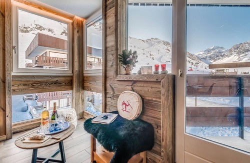 Le Lavachet Apartment | Cozy 3-room apartment, balcony, near slopes in Tignes - Lavachet