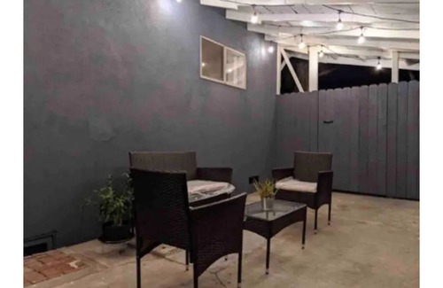 Arcadia House | Cozy 3Bedroom LA House, Private Patio in Arcadia
