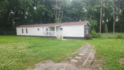 Raleigh Apartment | Cozy 3BR cabin with AC and Wi-Fi Fully Fenced